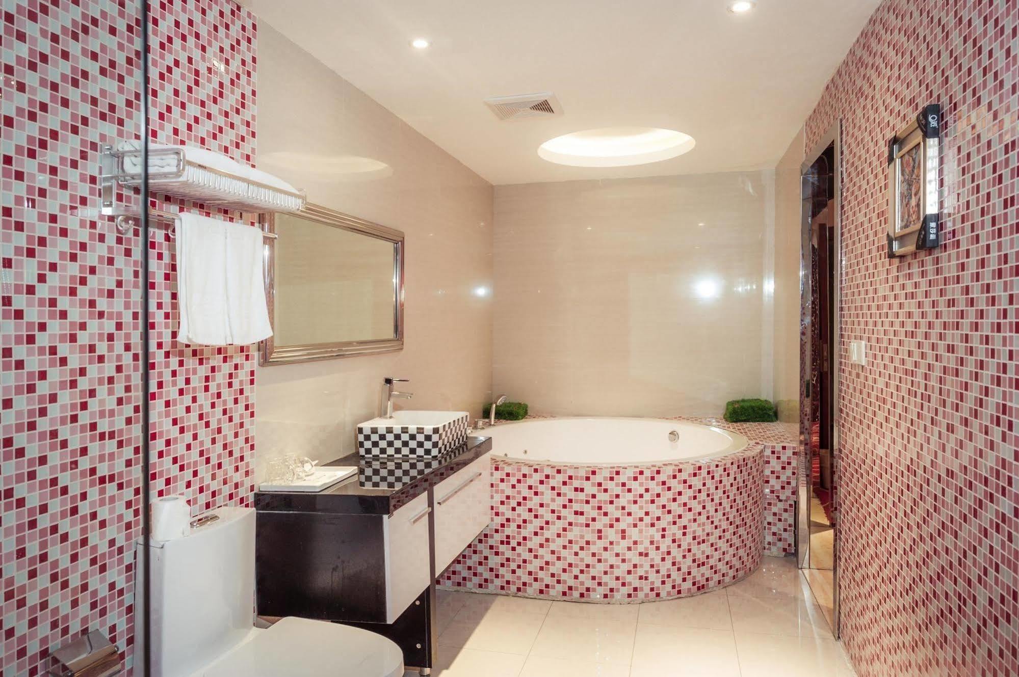 Deqing Milan Fashion Hotel מראה חיצוני תמונה
