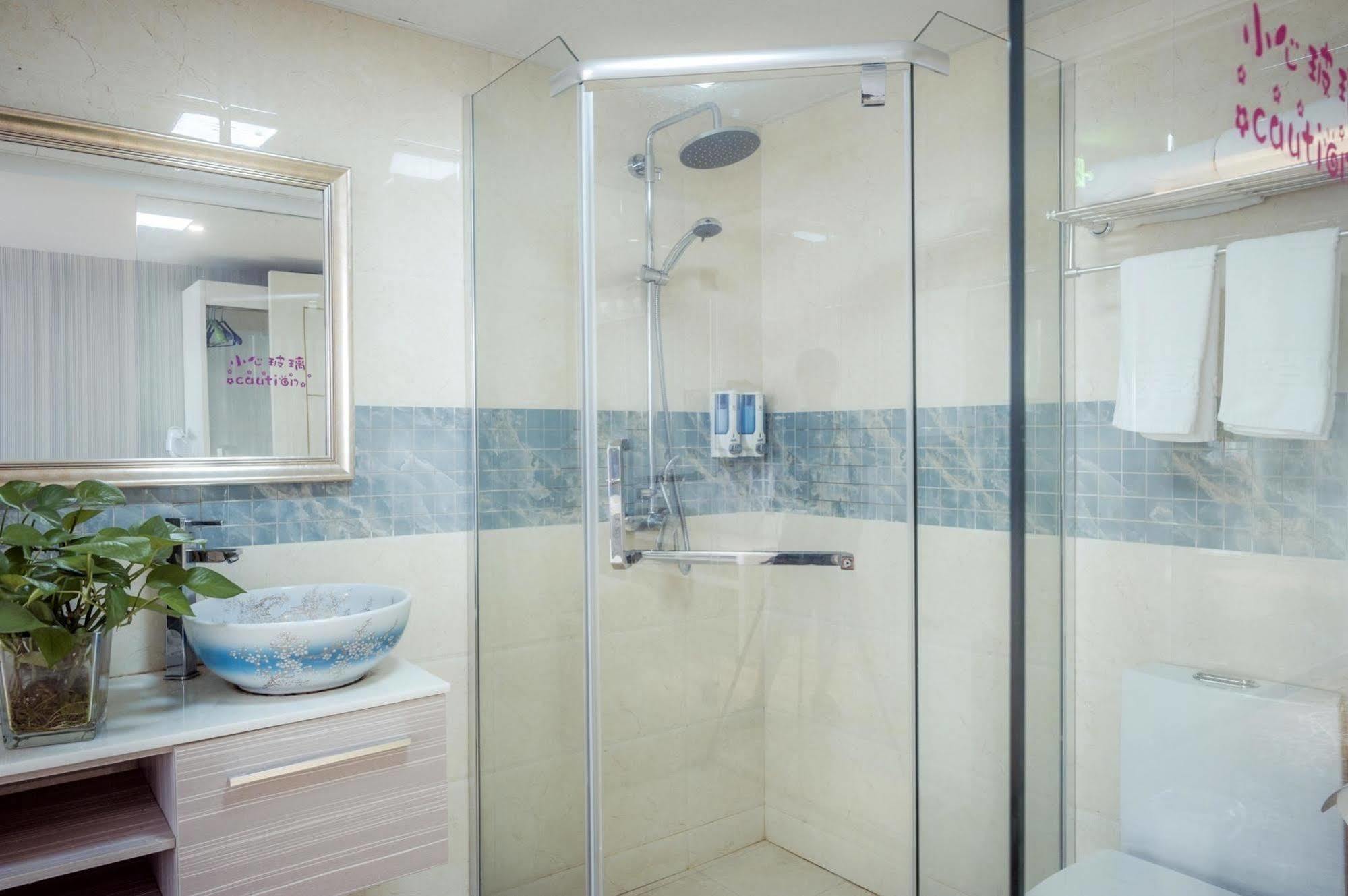 Deqing Milan Fashion Hotel מראה חיצוני תמונה