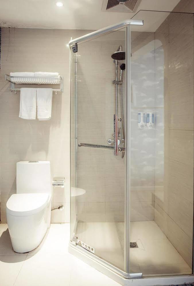 Deqing Milan Fashion Hotel מראה חיצוני תמונה